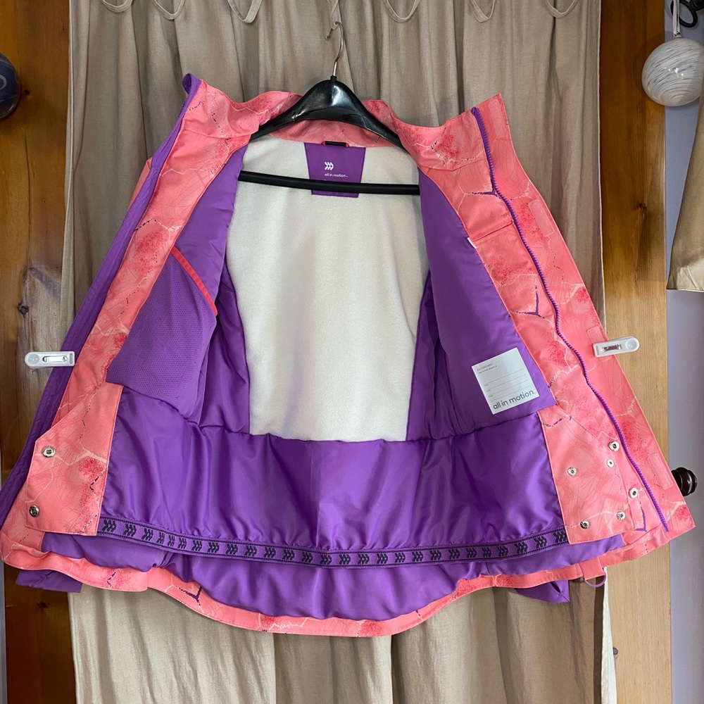 All-In-Motion Jacket - Picture 8 of 12